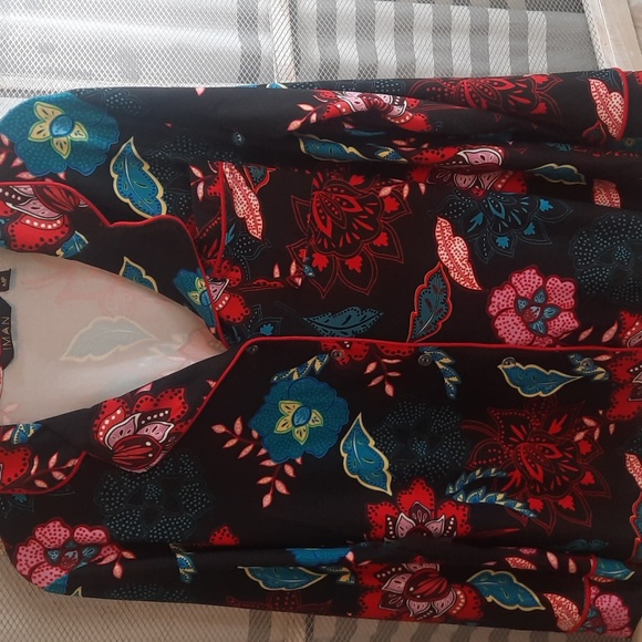 IMAN Global Chic 2 Pc Floral Print Accents Lounge Wear - Picture 4 of 6